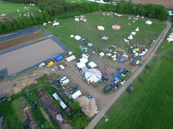 Living Village Festival terrein van boven.(Video)