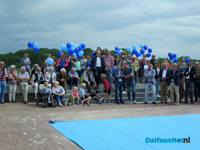 Fontein Waterfront Dalfsen in gebruik gesteld - Foto: Wim