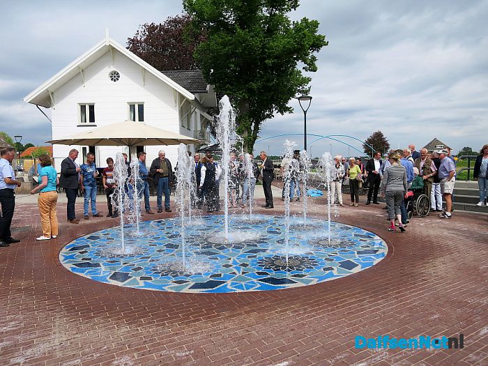 Fontein Waterfront Dalfsen in gebruik gesteld - Foto: Wim