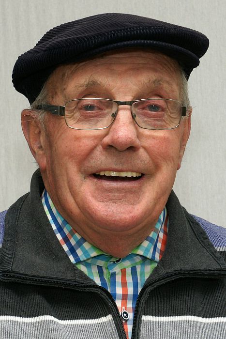 Man met hoofddeksel: Henk Kodden - Foto: Paul Scholten