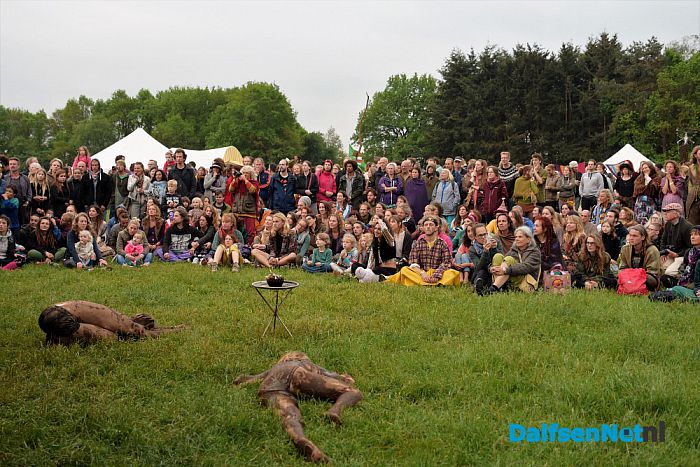 The Living Village Festival ceremonieel geopend - Foto: Johan Bokma