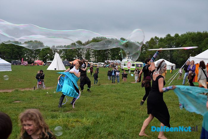 The Living Village Festival ceremonieel geopend - Foto: Johan Bokma