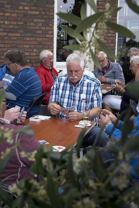 Kaartavond aan de kade - Foto: Geert Bistervels