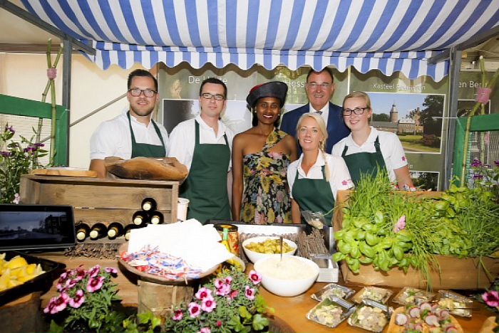 Dalfijn in de prijzen met haringssalade - Foto: Eigen geleverde foto