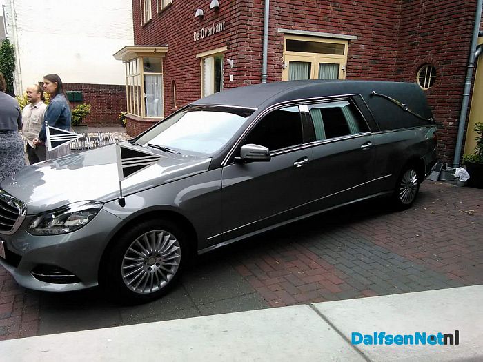 De nieuwe rouwauto - Foto: Ingezonden foto