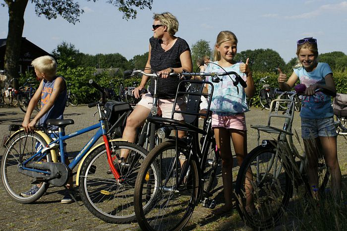 Dag 1: fiets3daagse Dalfsen - Foto: Paul Scholten