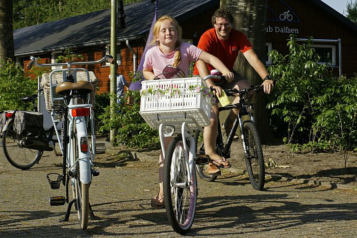 Dag 1: fiets3daagse Dalfsen - Foto: Paul Scholten