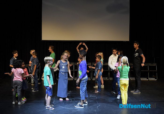 Hartverwarmend optreden van kinderen van KIDEO - Foto: Johan Bokma