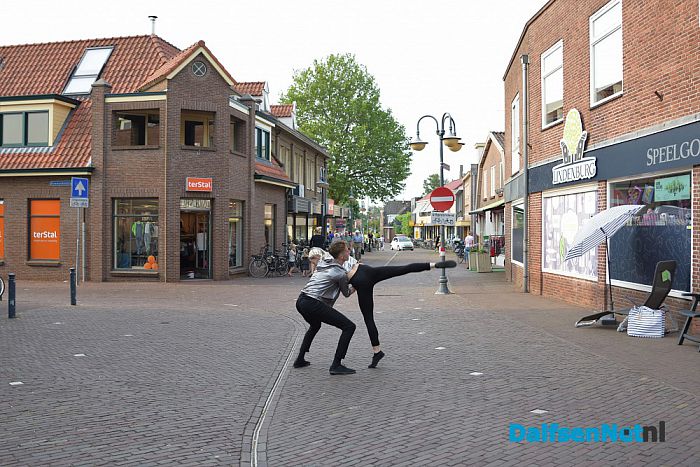 Spectaculaire acts bij Kunsten op Straat - Foto: Johan Bokma