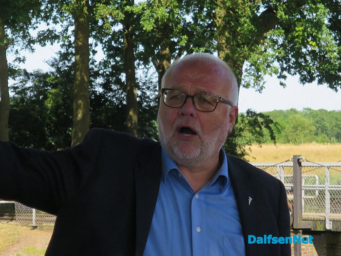 Opening brug over stuw Vechterweerd - Foto: Wim