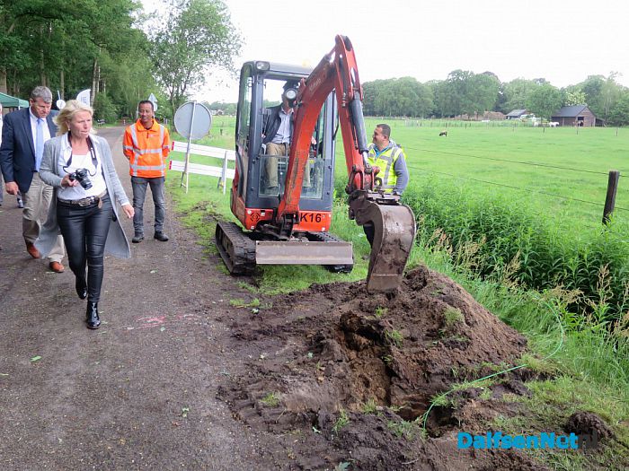 Glasvezel Lemelerveld vandaag van start - Foto: Wim