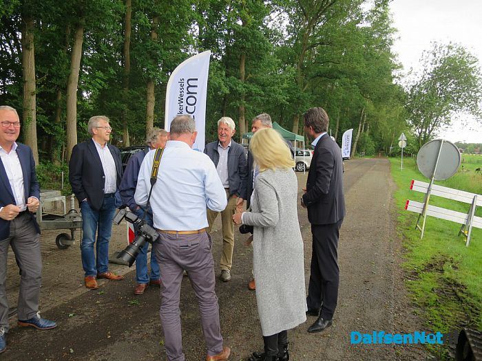 Glasvezel Lemelerveld vandaag van start - Foto: Wim