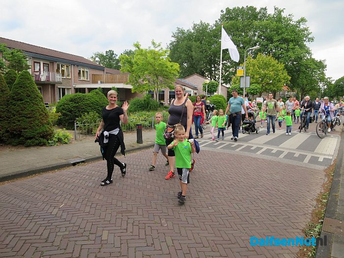 Kabouter wandel 1daagse vanavond - Foto: Wim
