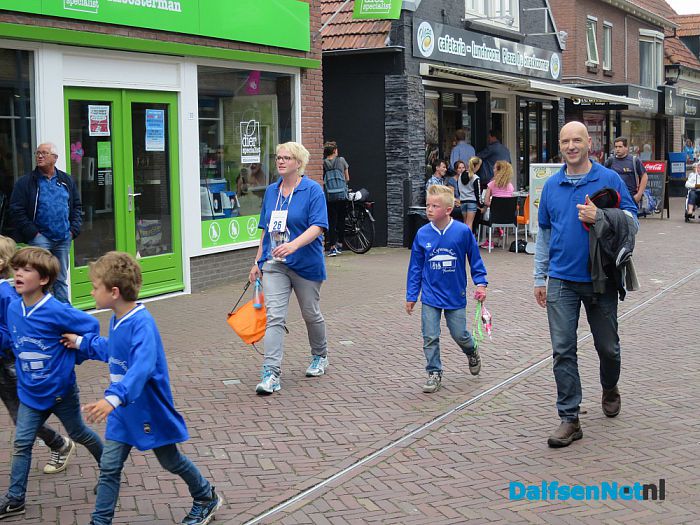 Kabouter wandel 1daagse vanavond - Foto: Wim