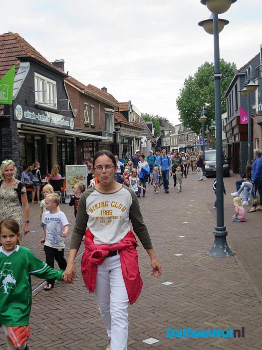 Kabouter wandel 1daagse vanavond - Foto: Wim