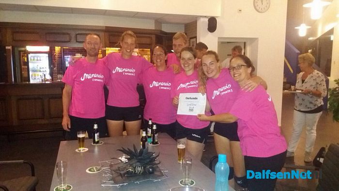 Spiegelstraat kampioen Stratenvolleybal - Foto: Ingezonden foto