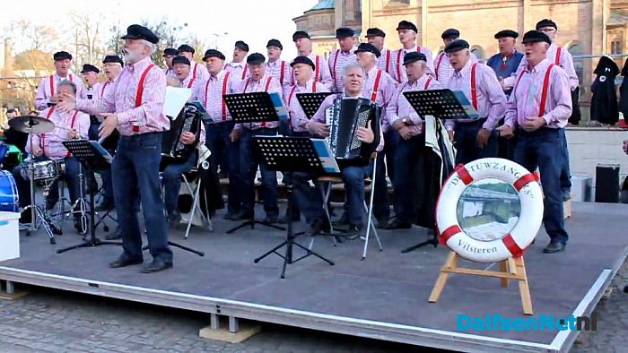 Stuwzangers sfeermakers Braderie en Rommelmarkt Sproeifeest - Foto: Ingezonden foto