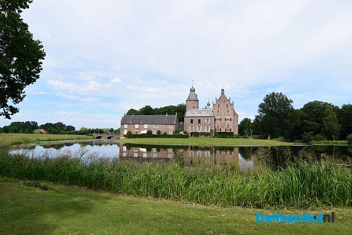 Met het Pontje Hessum over de Vecht - Foto: Johan Bokma
