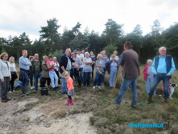 Wandeling naar schapen groot succes - Foto: Wim