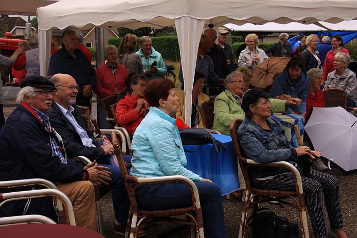Hartelijk Dank namens Pastor Thomas - Foto: Eigen geleverde foto