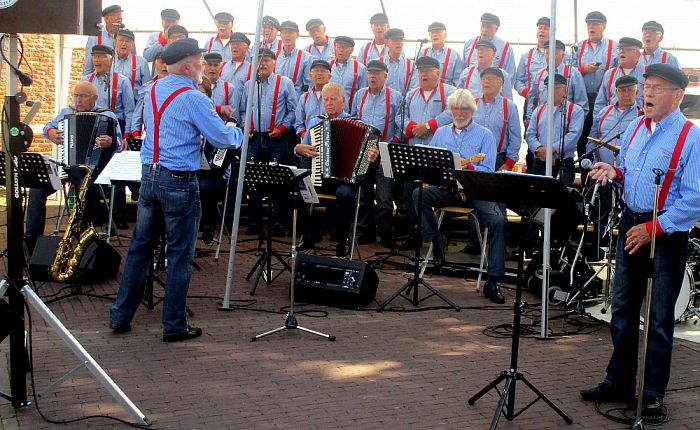 Sallandse Bottermarkt viert 50 jarig bestaan - Foto: Eigen geleverde foto