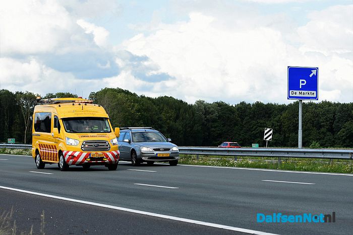 Publiek geniet langs A28 van uittocht Truckstar Festival - Foto: Johan Bokma