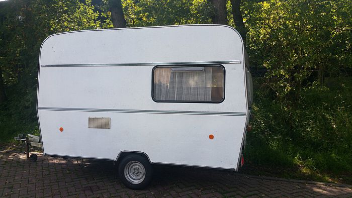 Wie is caravan kwijt? (update) - Foto: Politie Dalfsen