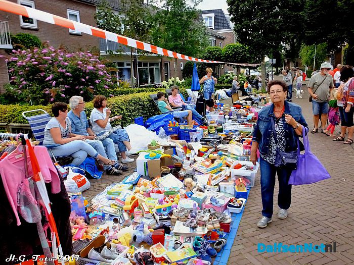 3e Blauwebogen dag weer een drukte van belang - Foto: H.G. Foto