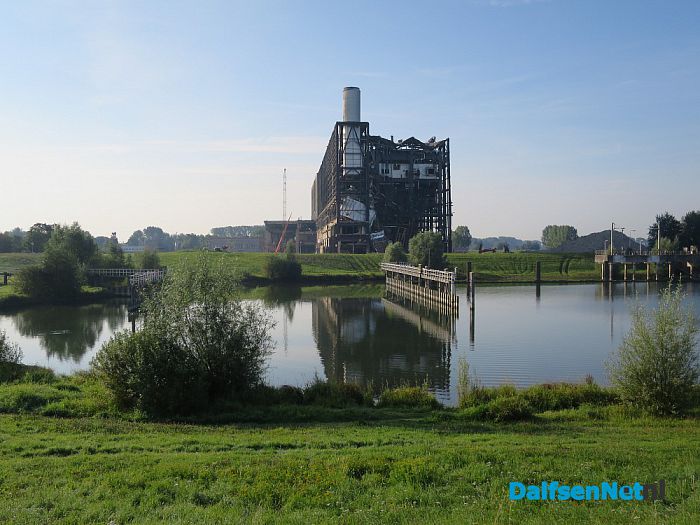De centrale legt het loodje - Foto: Wim