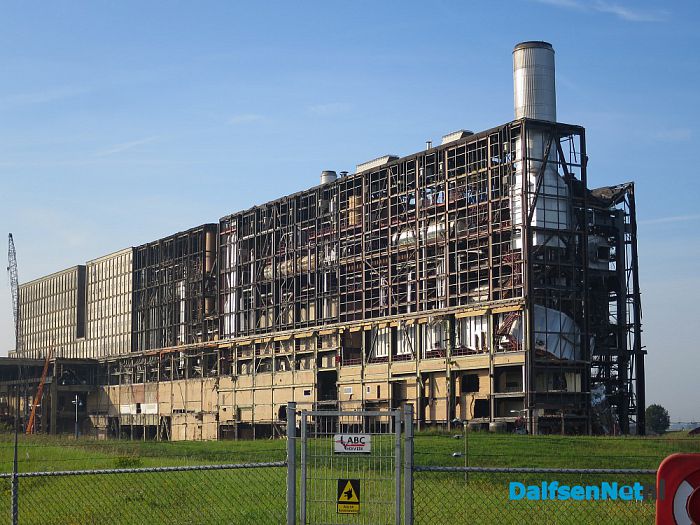 De centrale legt het loodje - Foto: Wim