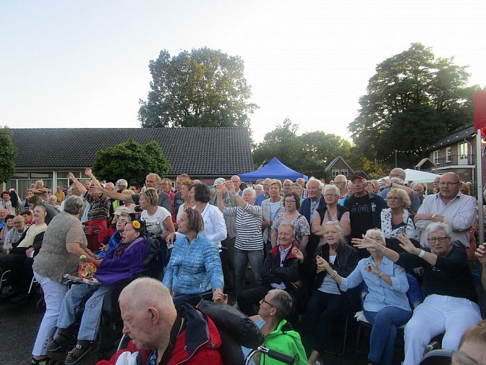 De zon scheen volop in Lemele tijdens Oud Hollandse Markt - Foto: Eigen geleverde foto