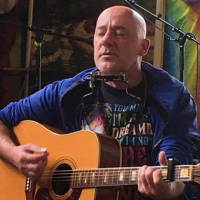 Singer songwriter Martin van de Vrugt naar Heino - Foto: Eigen geleverde foto