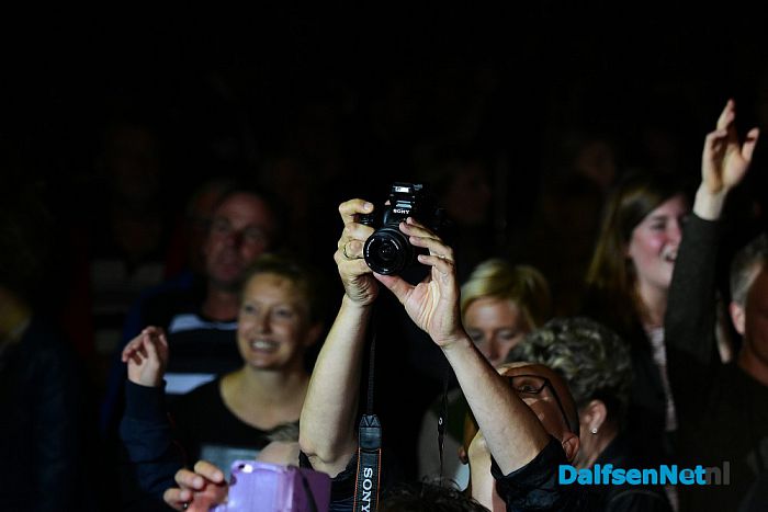 Een groot feest tijdens Hollandse avond bij Nikki’s - Foto: Johan Bokma