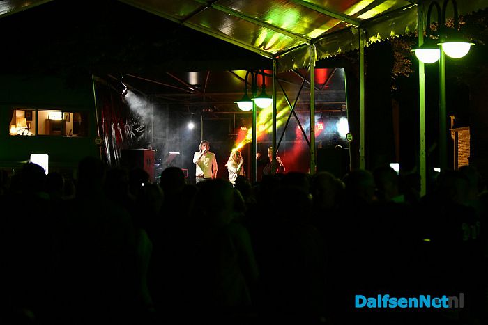Een groot feest tijdens Hollandse avond bij Nikki’s - Foto: Johan Bokma