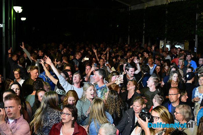 Een groot feest tijdens Hollandse avond bij Nikki’s - Foto: Johan Bokma