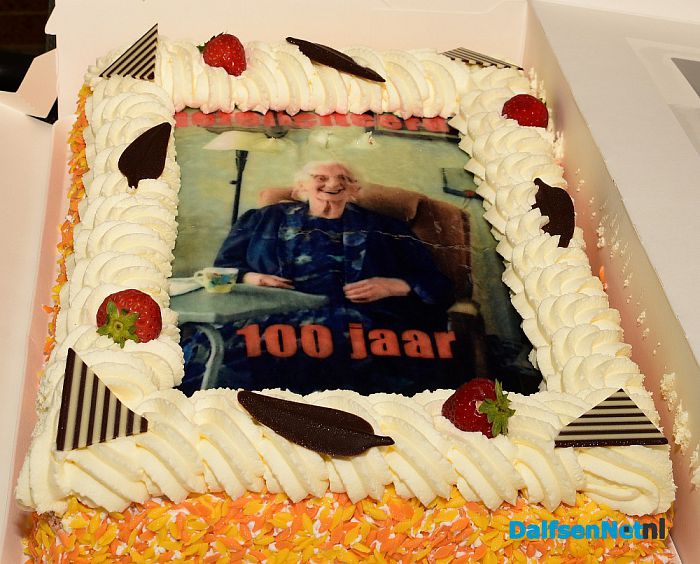 Honderdjarige op oale groond - Foto: Johan Bokma