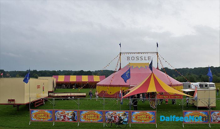 Hooggeëerd publiek Circus Bossle nog 2 dagen in Dalfsen - Foto: Johan Bokma