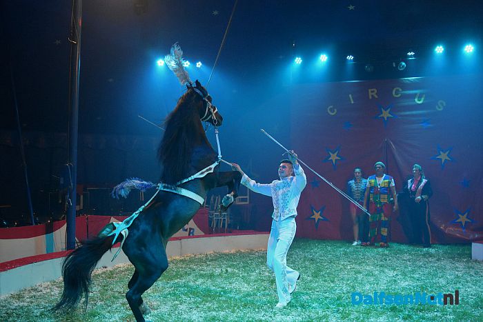 Hooggeëerd publiek Circus Bossle nog 2 dagen in Dalfsen - Foto: Johan Bokma