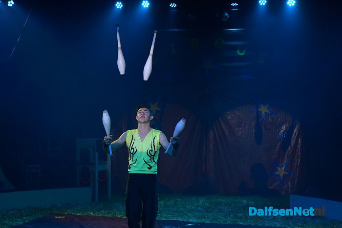 Hooggeëerd publiek Circus Bossle nog 2 dagen in Dalfsen - Foto: Johan Bokma