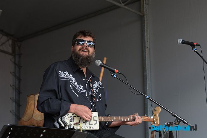 Delta Calluna vierde een cigar box feestje waar de rook vanaf krulde! - Foto: Johan Bokma