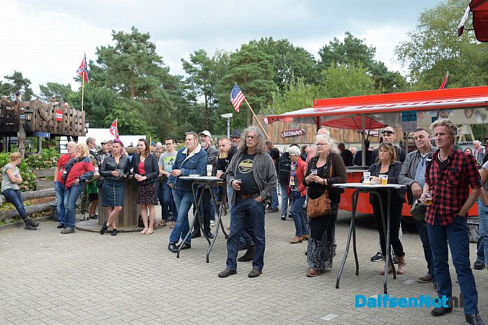 Delta Calluna vierde een cigar box feestje waar de rook vanaf krulde! - Foto: Johan Bokma