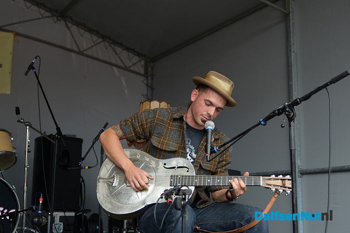 Delta Calluna vierde een cigar box feestje waar de rook vanaf krulde! - Foto: Johan Bokma