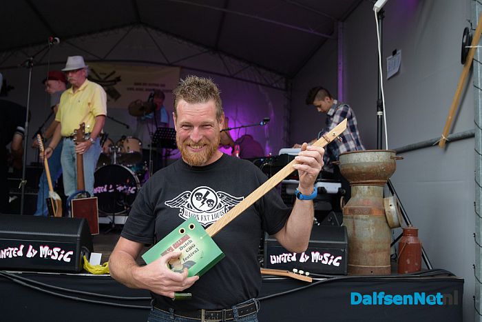 Delta Calluna vierde een cigar box feestje waar de rook vanaf krulde! - Foto: Johan Bokma