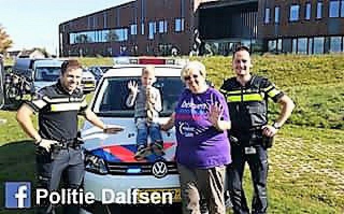 Politie Dalfsen deed ook mee met Samenloop voor hoop - Foto: Politie Dalfsen