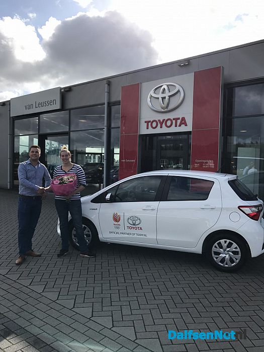 Toyota van Leussen levert auto aan TeamNL! - Foto: Ingezonden foto