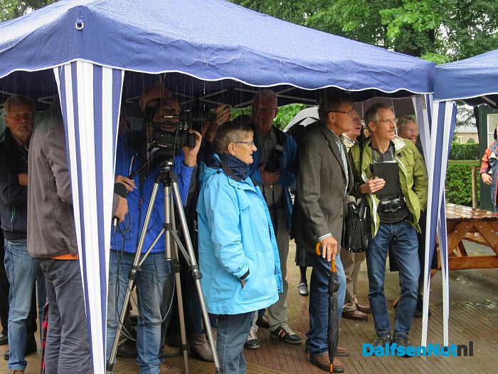 In Nieuwleusen presentatie van de schatkisten voor het DNA - Foto: Wim