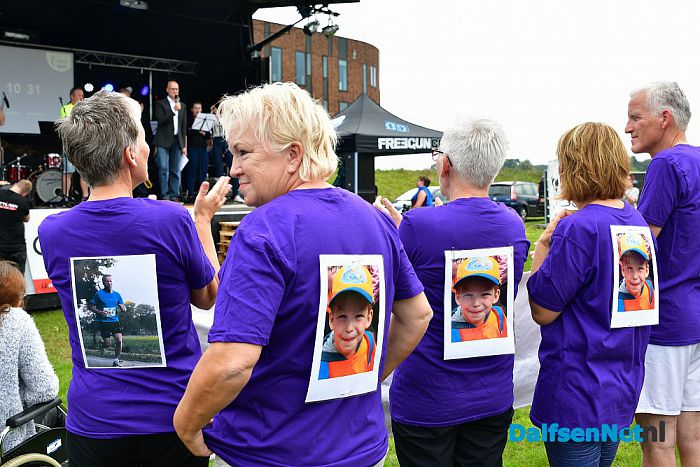 De eerste uren van de SamenLoop voor Hoop zitten erop - Foto: Johan Bokma