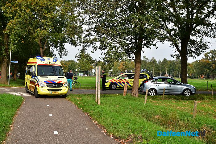 Fietser aangereden op Leemculeweg Dalfsen - Foto: Johan Bokma