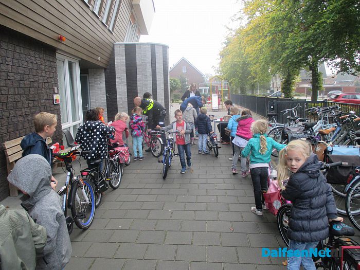 Veiligheidsproject fietscontrole bij CBS De Spiegel. - Foto: Ingezonden foto