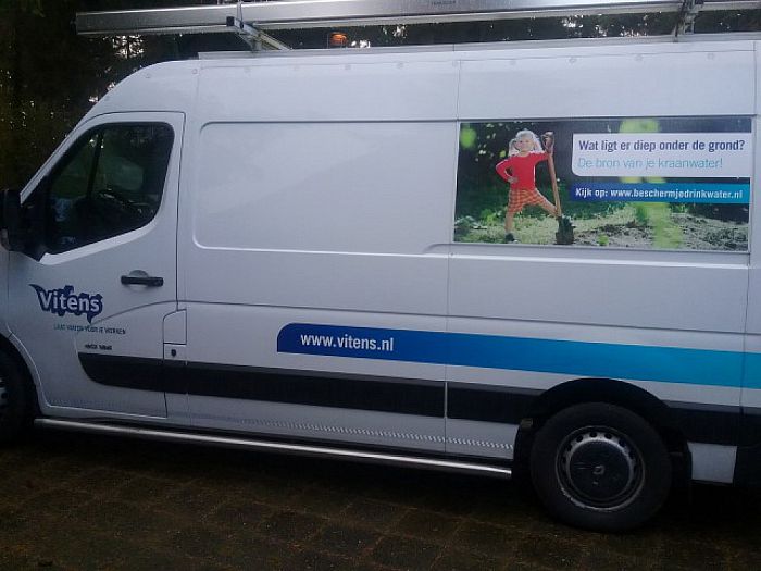 Gesprongen hoofdwaterleiding in Oudleusen - Foto: Eigen geleverde foto